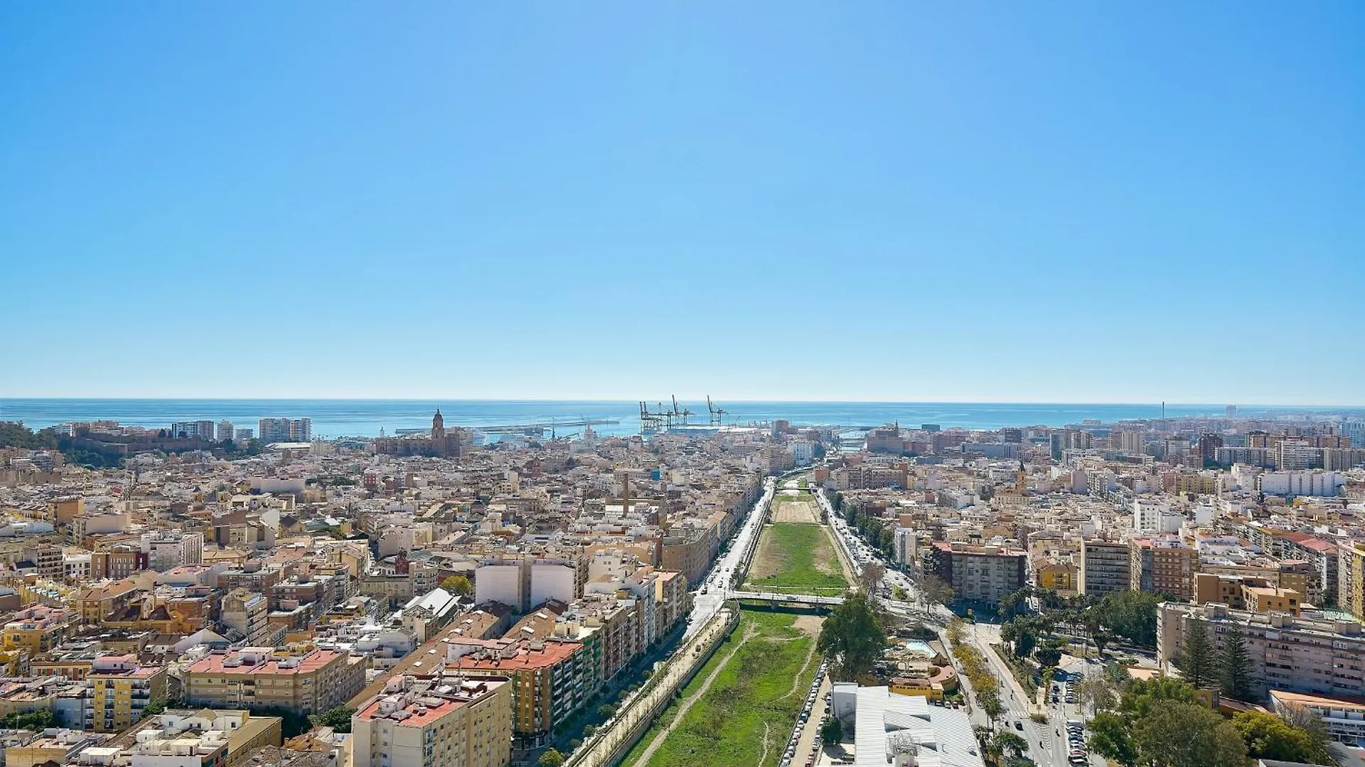 Malaga Skyline By Lovely Rentals 0*,